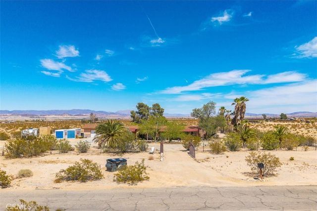 3633 Bluegrass, 29 Palms, CA 92277
