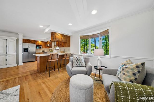 99 Ferncliff Road, Bloomfield, NJ 07003