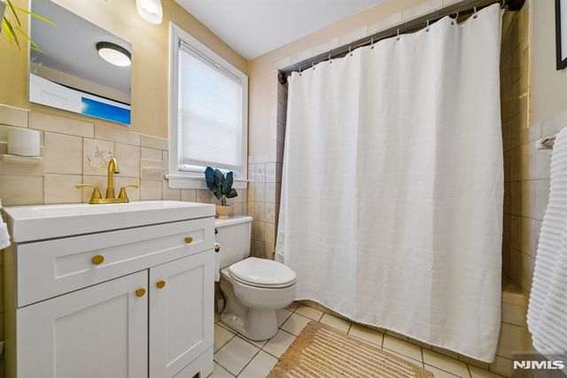 99 Ferncliff Road, Bloomfield, NJ 07003