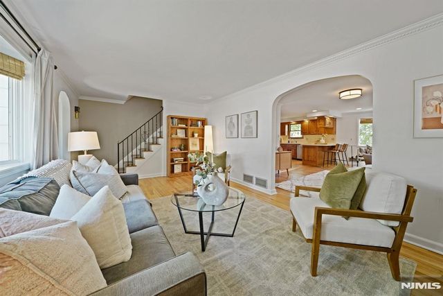 99 Ferncliff Road, Bloomfield, NJ 07003