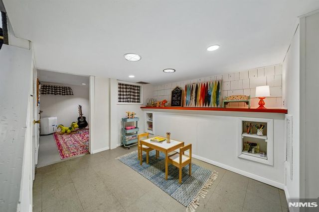 99 Ferncliff Road, Bloomfield, NJ 07003