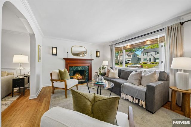 99 Ferncliff Road, Bloomfield, NJ 07003