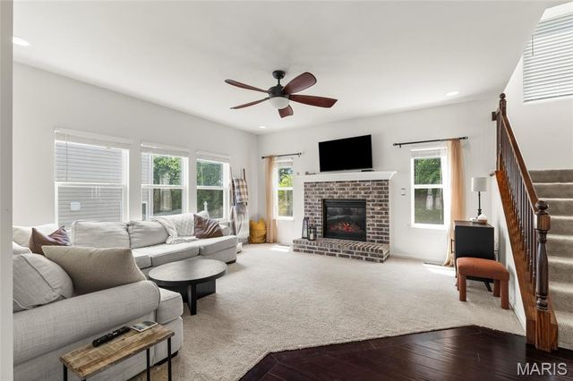 921 Molloy Drive, O'fallon, MO 63366