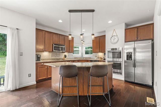 921 Molloy Drive, O'fallon, MO 63366