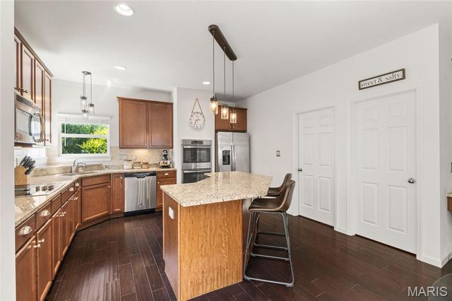 921 Molloy Drive, O'fallon, MO 63366
