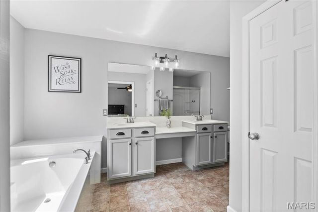 921 Molloy Drive, O'fallon, MO 63366