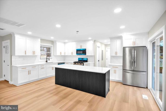 1 HAWLEY PL, Willingboro, NJ 08046