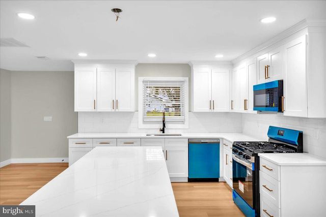 1 HAWLEY PL, Willingboro, NJ 08046