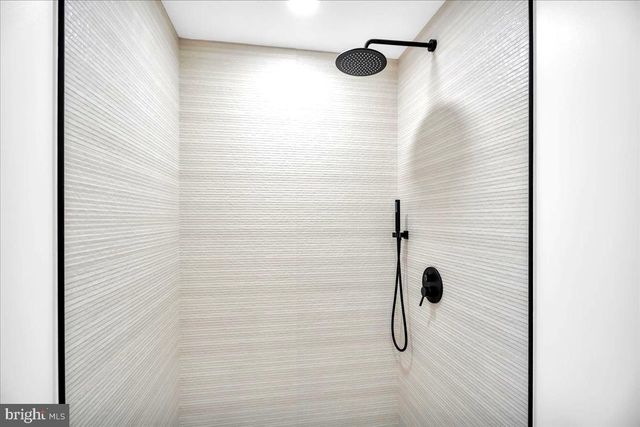 1 HAWLEY PL, Willingboro, NJ 08046