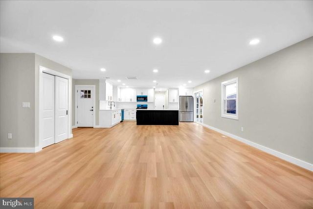 1 HAWLEY PL, Willingboro, NJ 08046