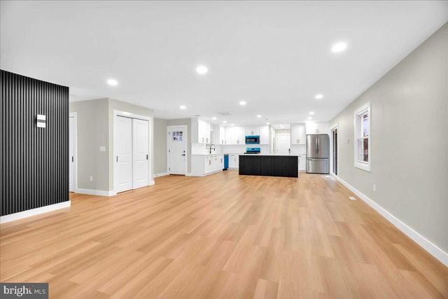 1 HAWLEY PL, Willingboro, NJ 08046