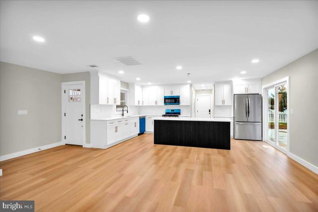 1 HAWLEY PL, Willingboro, NJ 08046