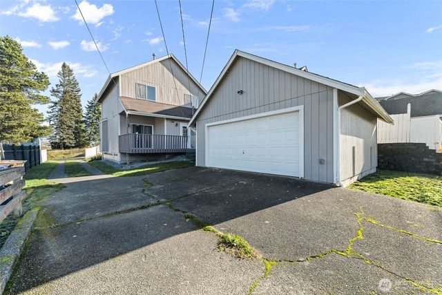 3014 S Warner Street, Tacoma, WA 98409