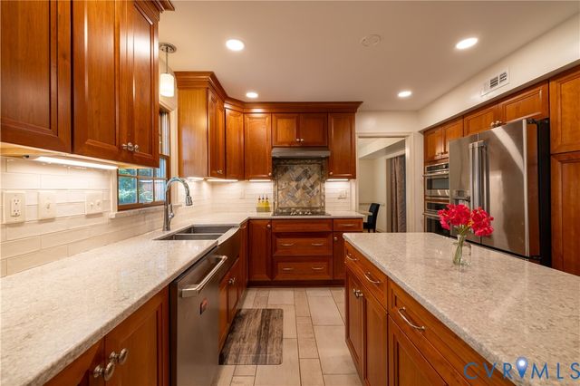 10601 Argonne Dr, Glen Allen, VA 23060