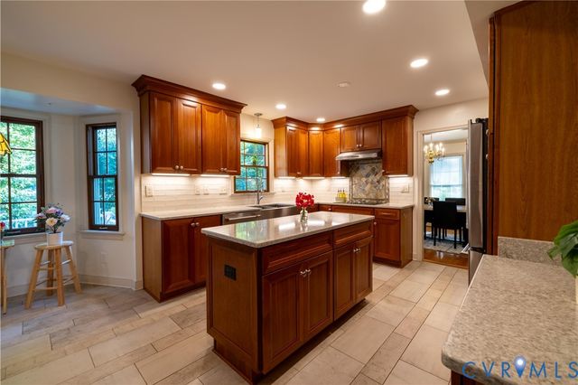 10601 Argonne Dr, Glen Allen, VA 23060
