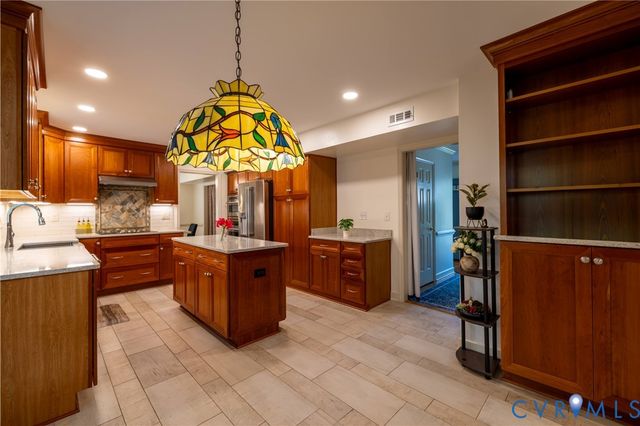 10601 Argonne Dr, Glen Allen, VA 23060