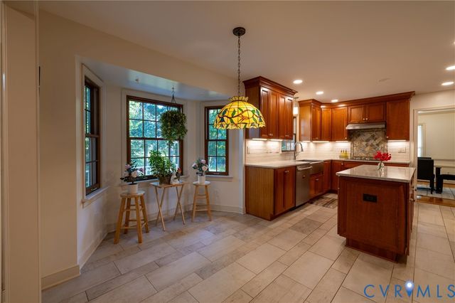 10601 Argonne Dr, Glen Allen, VA 23060