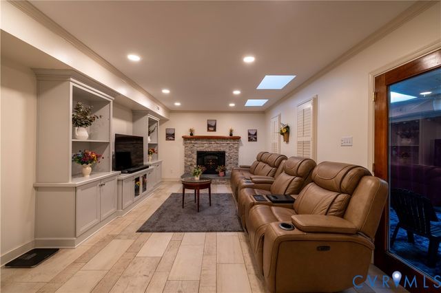 10601 Argonne Dr, Glen Allen, VA 23060