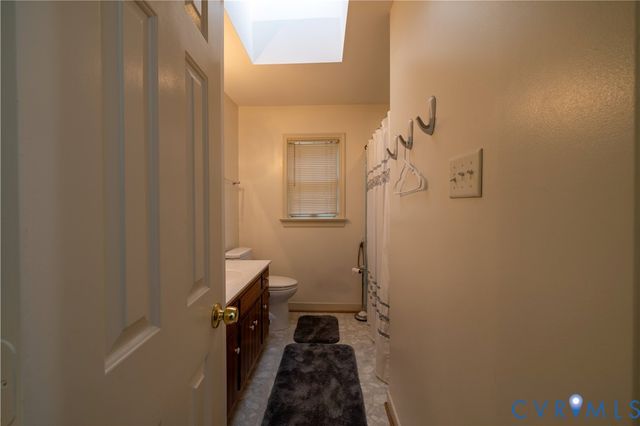 10601 Argonne Dr, Glen Allen, VA 23060