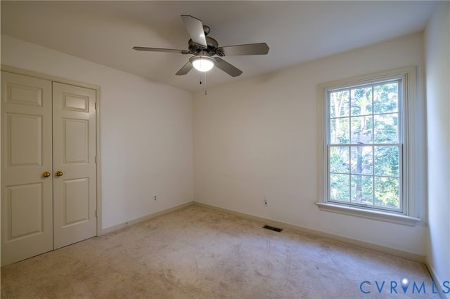 10601 Argonne Dr, Glen Allen, VA 23060