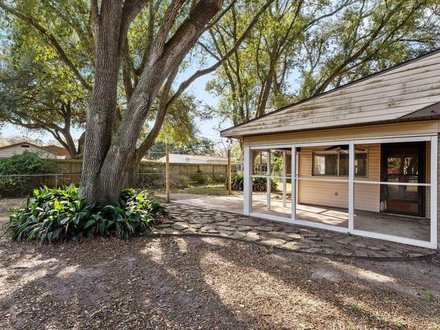 2728 Encino Avenue, Bay City, TX 77414