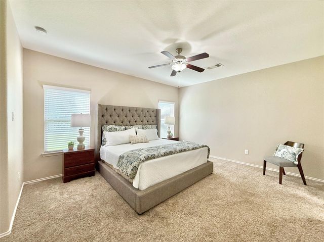 150 Meadow Grove Drive, Conroe, TX 77384