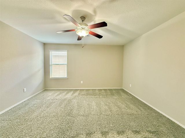 150 Meadow Grove Drive, Conroe, TX 77384