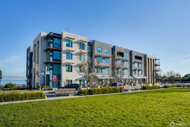 52 Innes Court 305, San Francisco, CA 94124