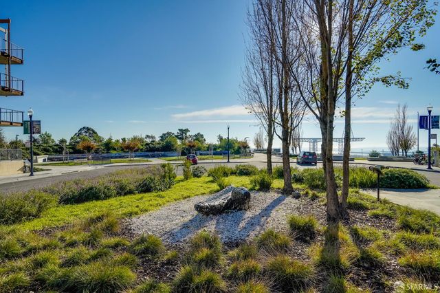 52 Innes Court 305, San Francisco, CA 94124