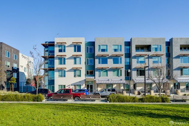 52 Innes Court 305, San Francisco, CA 94124