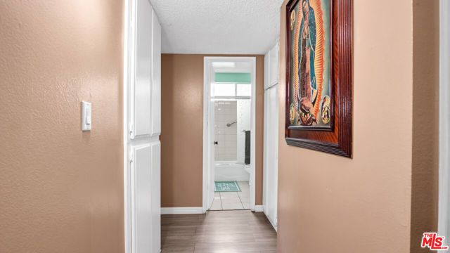 13567 Valerio Street C, Van Nuys (los Angeles), CA 91405