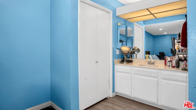 13567 Valerio Street C, Van Nuys (los Angeles), CA 91405
