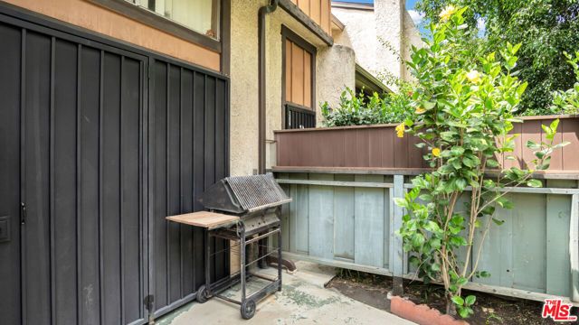 13567 Valerio Street C, Van Nuys (los Angeles), CA 91405