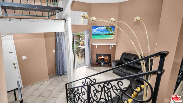 13567 Valerio Street C, Van Nuys (los Angeles), CA 91405