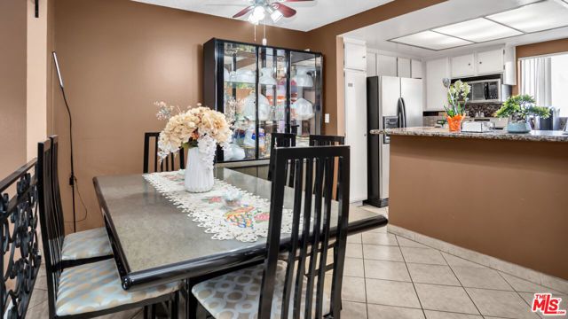 13567 Valerio Street C, Van Nuys (los Angeles), CA 91405