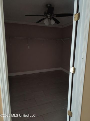 900 S Sea Cove Street, Pascagoula, MS 39581