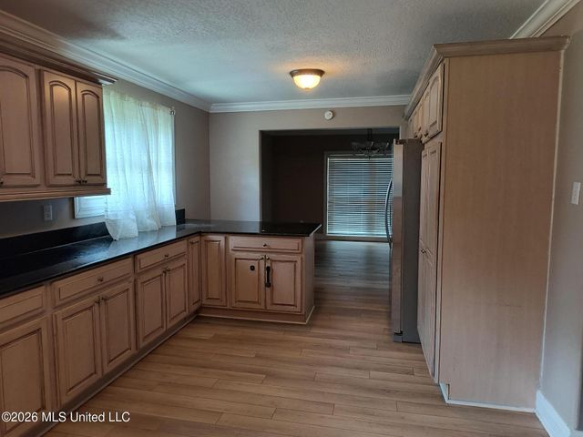 900 S Sea Cove Street, Pascagoula, MS 39581