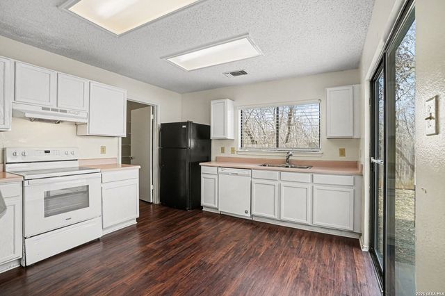 8931 Kenton Briar, San Antonio, TX 78240