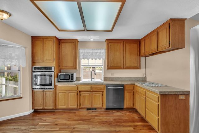 23821 Pine Ridge Rd, Pioneer, CA 95666