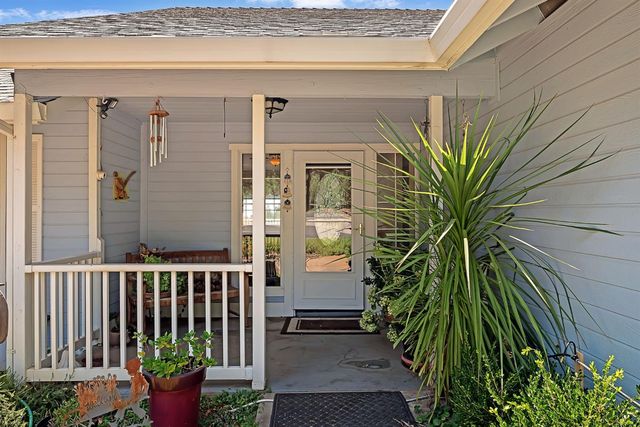 23821 Pine Ridge Rd, Pioneer, CA 95666