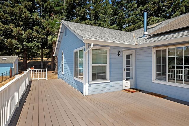 23821 Pine Ridge Rd, Pioneer, CA 95666