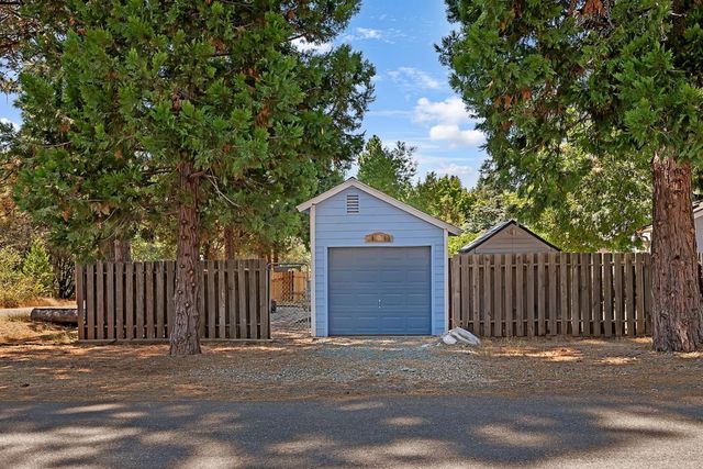 23821 Pine Ridge Rd, Pioneer, CA 95666