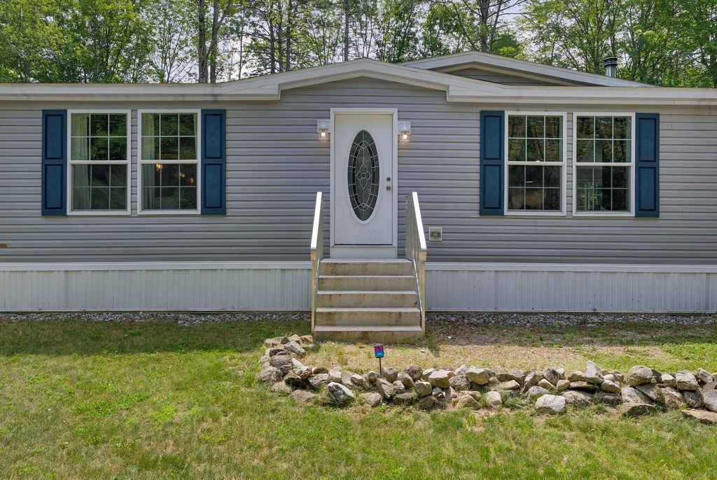 1 Martel Lane 4, Bridgton, ME 04009 — photo 3