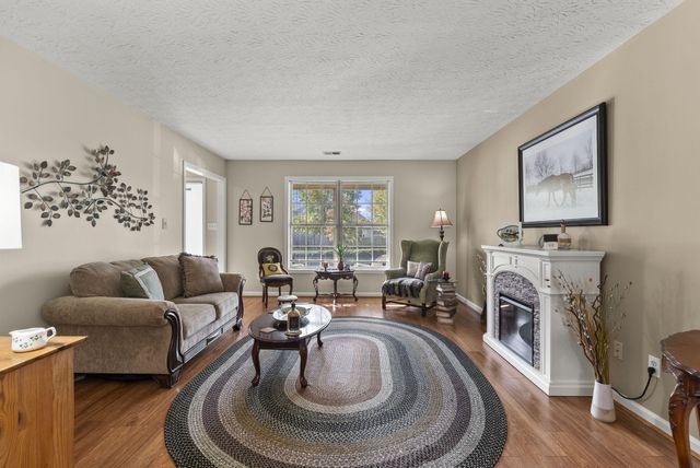 118 Old Towne Walk, Midway, KY 40347