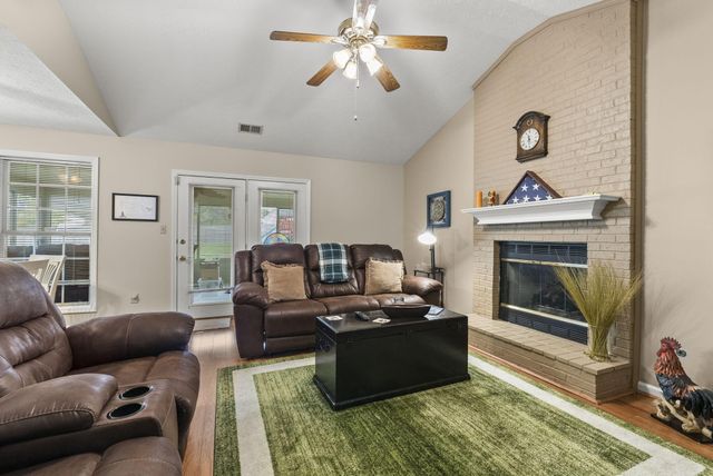 118 Old Towne Walk, Midway, KY 40347