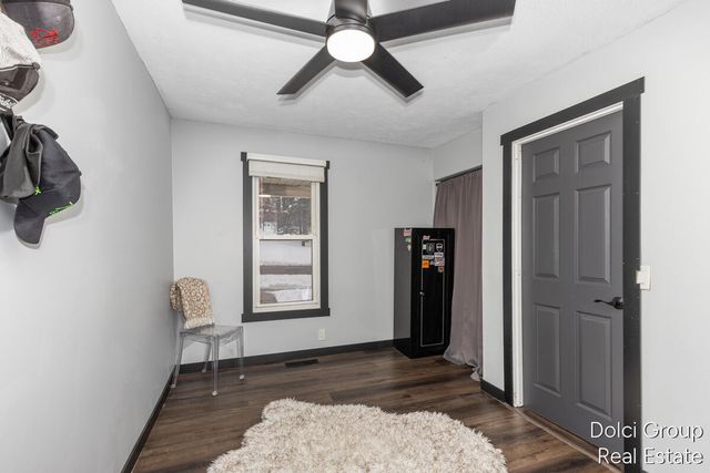 73 Mill Street, Saranac Vlg-bstntwp, MI 48881