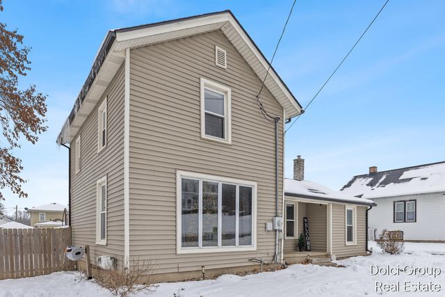 73 Mill Street, Saranac Vlg-bstntwp, MI 48881