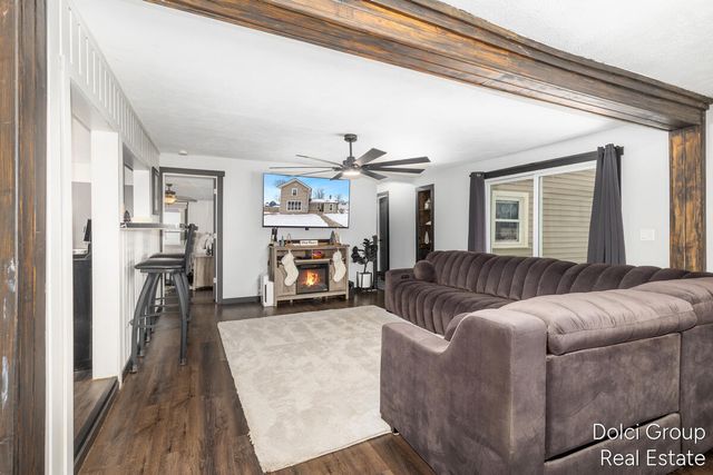 73 Mill Street, Saranac Vlg-bstntwp, MI 48881