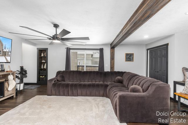 73 Mill Street, Saranac Vlg-bstntwp, MI 48881