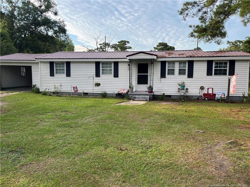 204 Prevatte Street, Lumberton, NC 28358